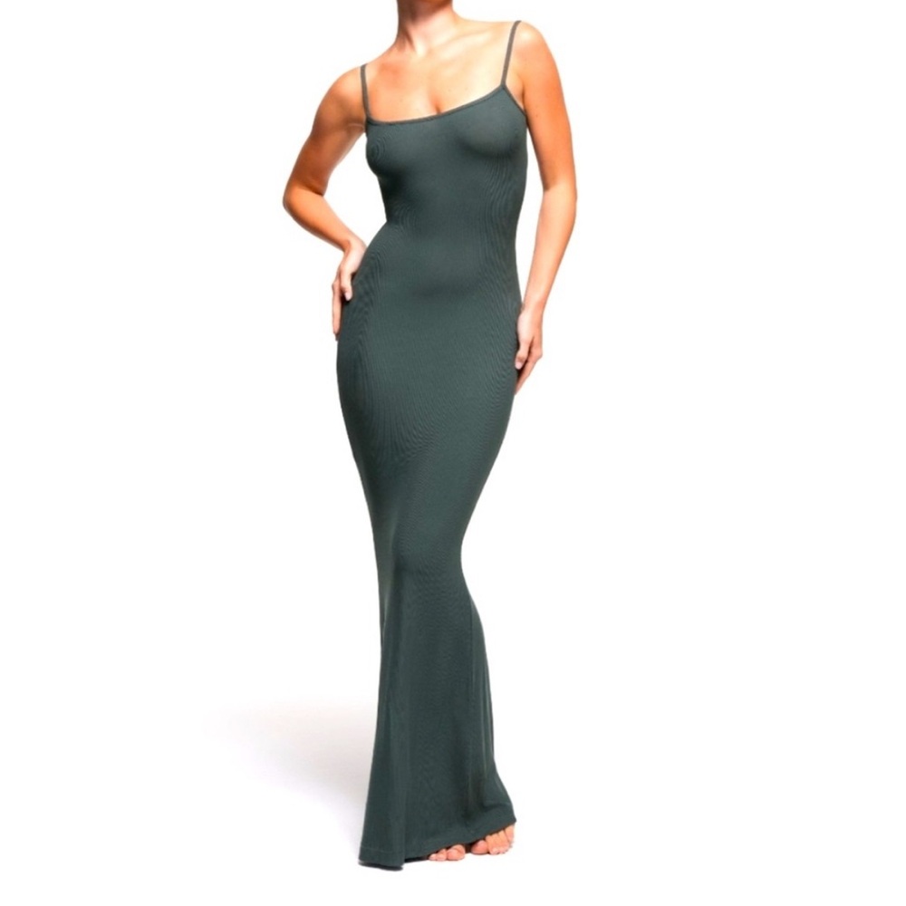 SKIMS SOFT LOUNGE PETITE LONG SLIP DRESS | COLOR: DEEP SEA | SIZE: XL